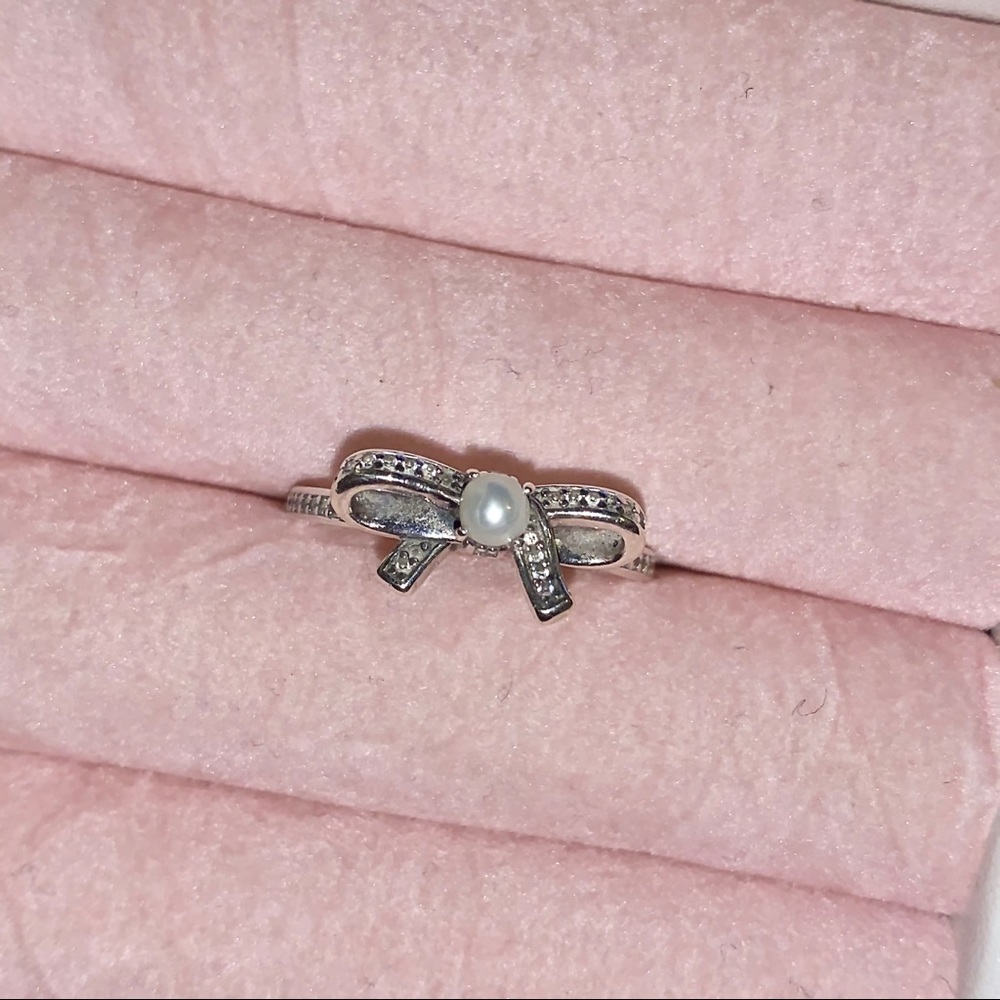 Pandora Delicate Sentiments Pearl Ring 💍 RETIRED